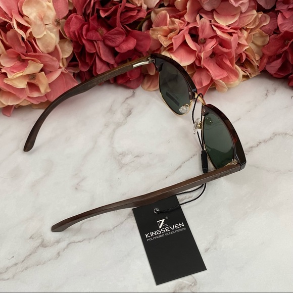 KINGSEVEN Walnut Wood Sunglasses with Green Lenses - Picture 13 of 16